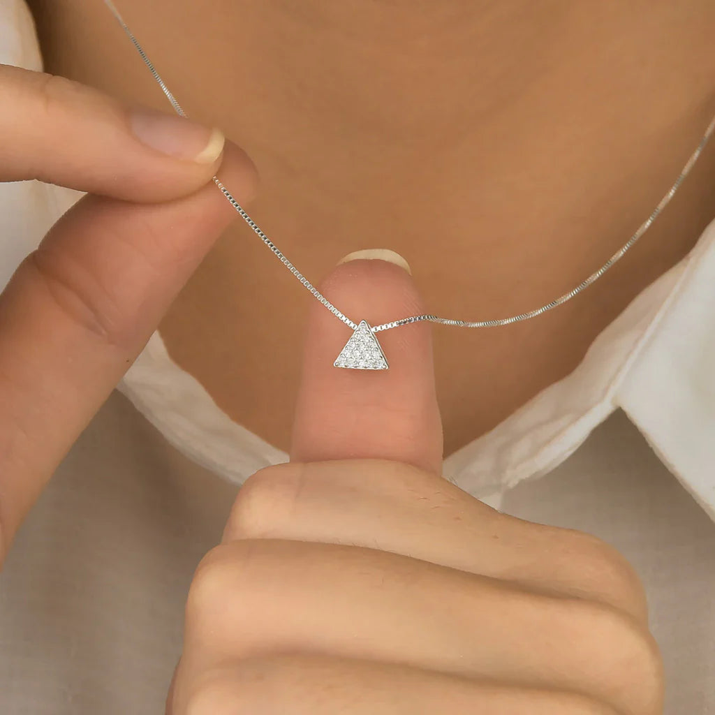 Gargantilha Triângulo Cravejado