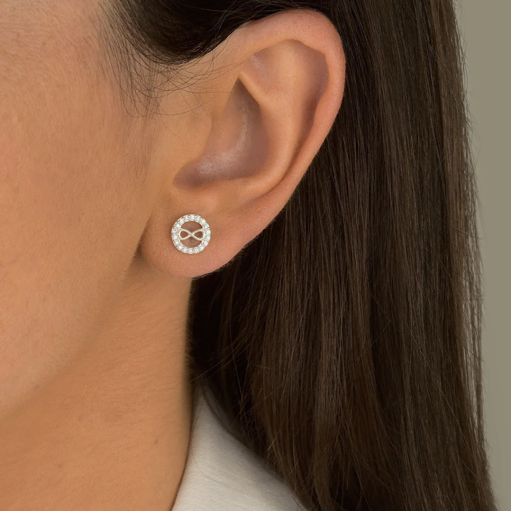 Brinco Círculo Cravejado Infinito