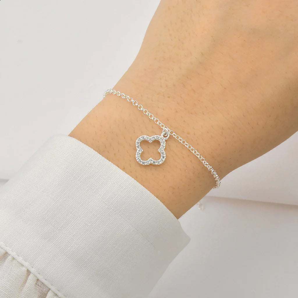 Pulseira Trevo Cravejado Vazado