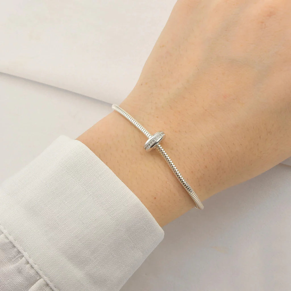 Berloque Separador Cravejado