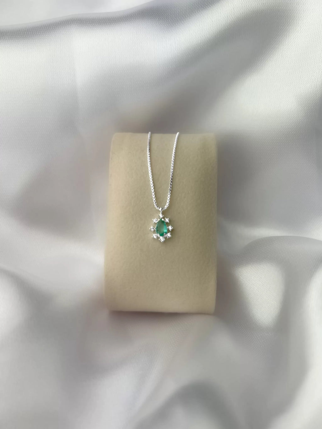 Colar de Prata 925 Gota Turmalina Cravejado